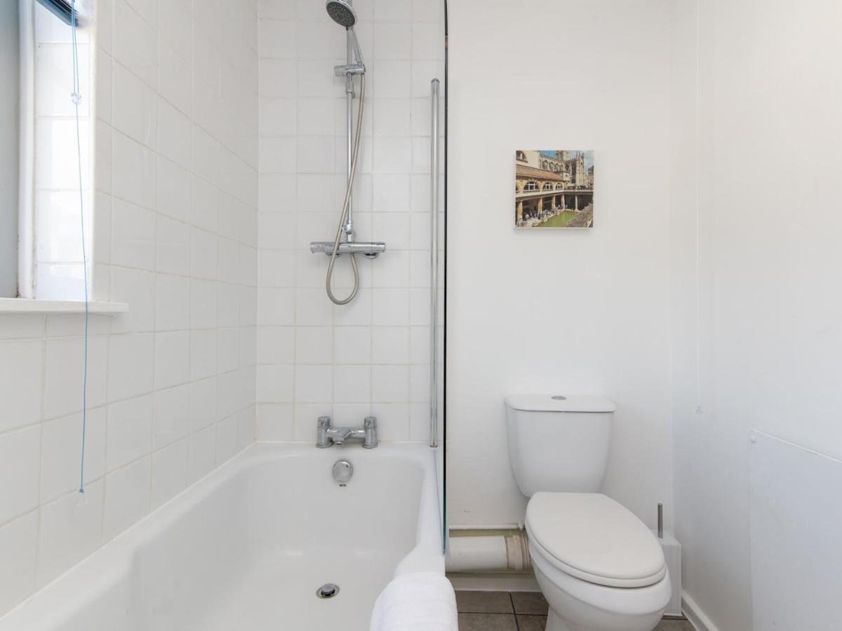 Pass The Keys Bright Modern One Bed Apartment - Bath City Centre Bagian luar foto